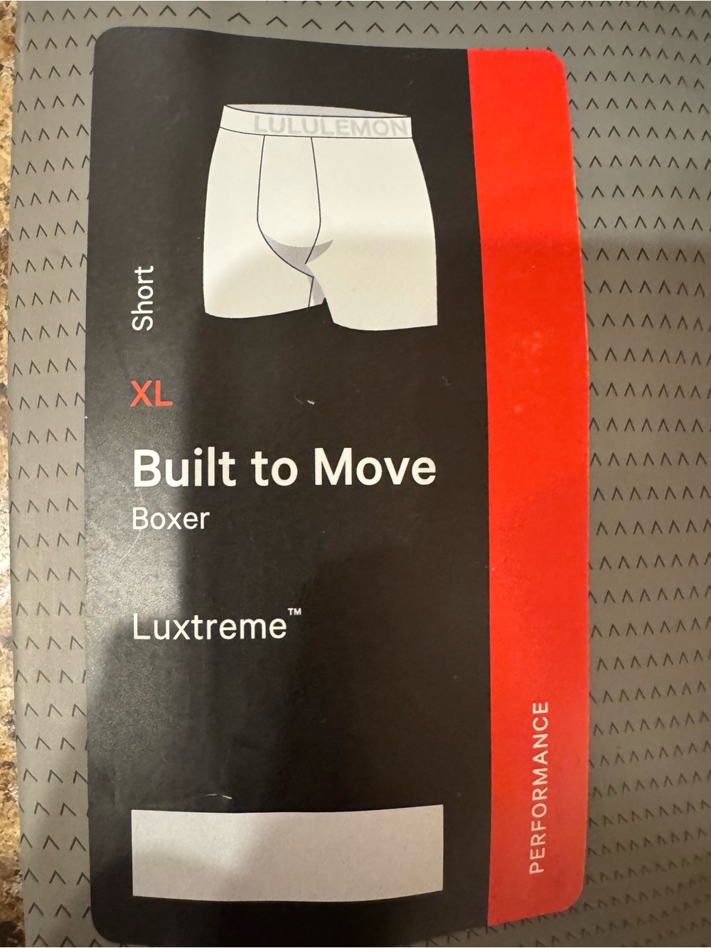 lululemon athletica Built to Move Luxtreme Boxer - light gray/cream (XL) NEW